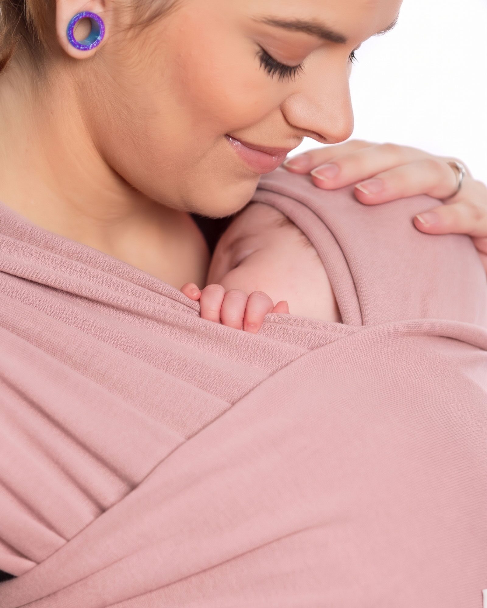 Hug Bug marama za nošenje beba — Puder roze